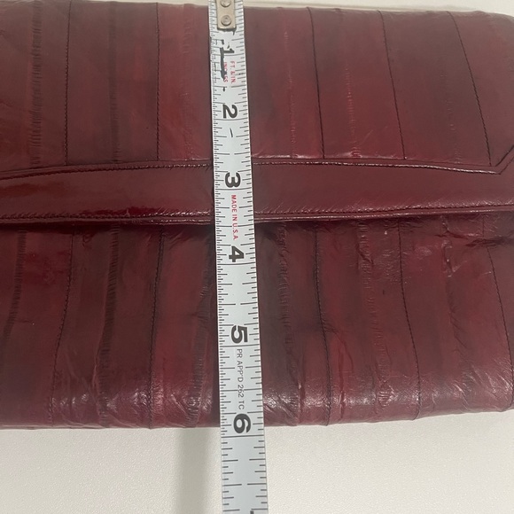 Vintage Burgundy Leather Shoulder Bag - Picture 8 of 11